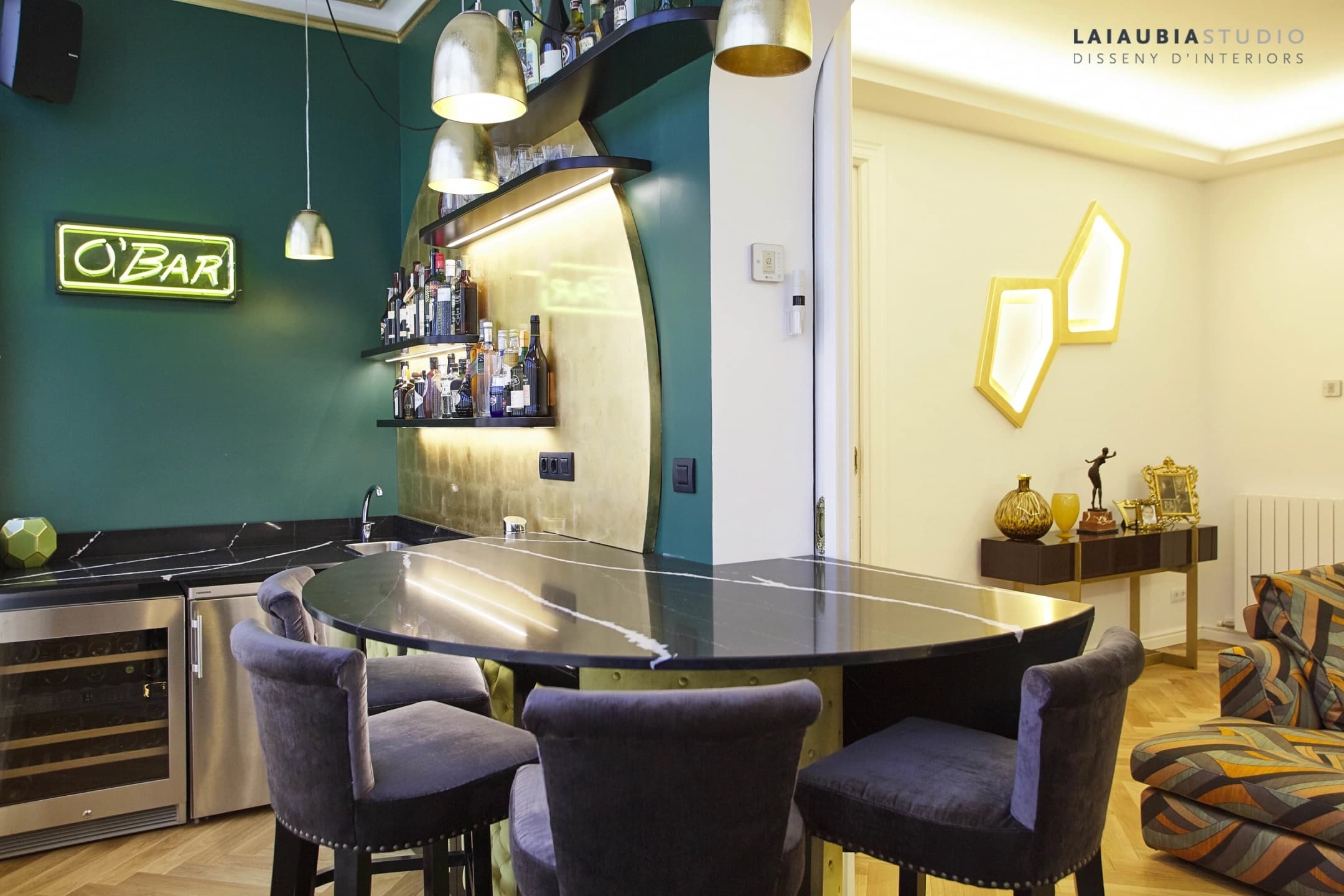 Cocina con encimera, referencia visual 3